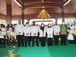 Bupati Mojokerto Wisuda 275 Siswa yang Ikut Gerakan Menghafal Juz Amma