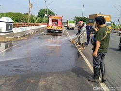 Adu Banteng Truk vs Mobil di Pemalang, 5 Orang Tewas