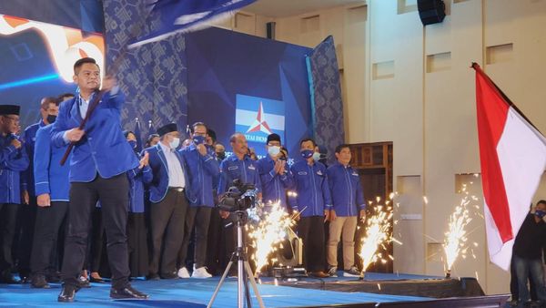 AHY Minta Kader Demokrat NTB Tak Terbuai Hasil Survei