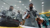 Bakamla Temukan Senpi Rakitan dari Kapal Asing di Ambon