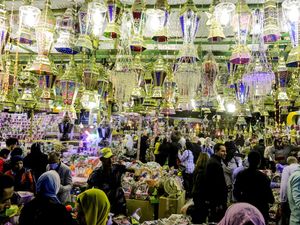 12 Tradisi Unik Ramadan dari Berbagai Negara, Sarat Budaya dan Nilai Agama 12 Tradisi Unik Ramadan dari Berbagai Negara, Sarat Budaya dan Nilai Agama