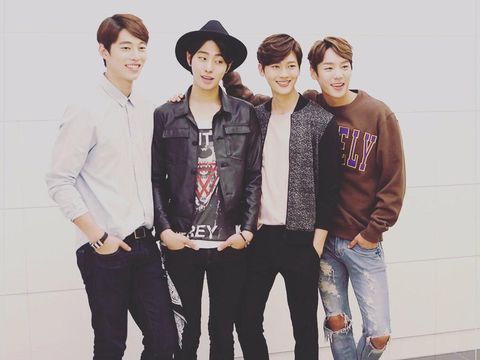 Boy band One O One