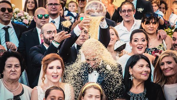 Jawara Kontes Foto Pernikahan FdB, Tak Kalah Romantis dari #BinJinWedding