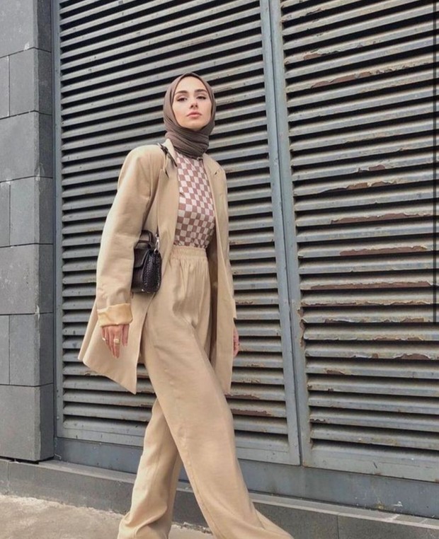 Gaya hijab earthtone