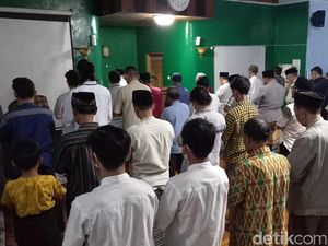 Melihat Ritual Salat Tarawih Malam Ini di Jawa Barat