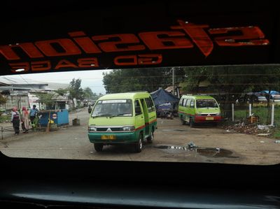 Keluh Kesah Sopir Angkot Saat Pertalite Langka di Bandung