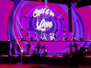 Konser Teristimewa Raisa Digelar Hangat dan Intim Konser Teristimewa Raisa Digelar Hangat dan Intim