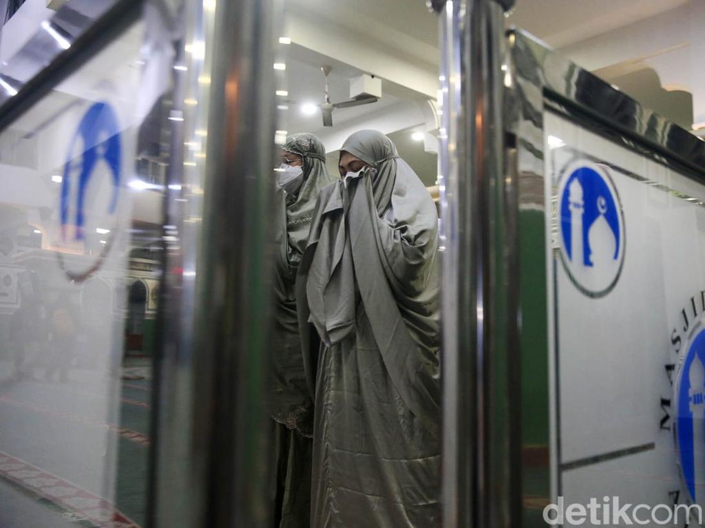 Masjid Al-Azhar Jaksel Gelar Salat Tarawih Malam Ini Masjid Al-Azhar Jaksel Gelar Salat Tarawih Malam Ini