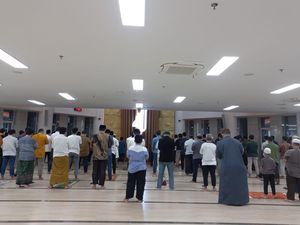 Gelar Salat Tarawih, Begini Suasana di Masjid At-Tanwir Muhammadiyah Jakarta
