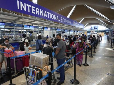 Masuki Fase Endemi COVID-19, Malaysia Buka Pintu Buat Turis Asing