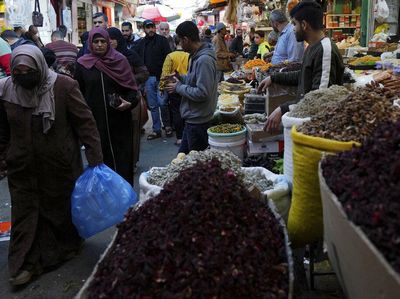 Beginilah Kesibukan Pasar di Gaza Jelang Ramadan