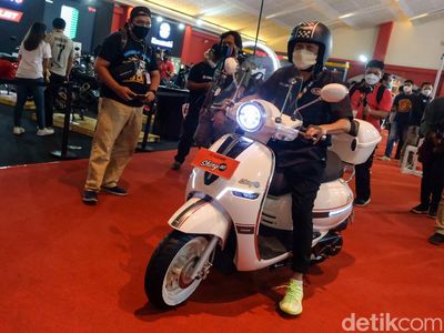 Meluncur di IIMS, Ini Wujud Keeway Shiny 150 Pesaing Vespa