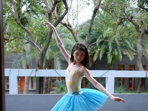 8 Foto Nada, Ballerina Cantik yang Jadi Anak Angkat Deddy Corbuzier & Adik Azka