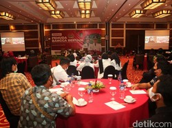Di Seminar Bangga Bertani, Bupati Ipuk Ajak Milenial Geluti Bisnis Pertanian