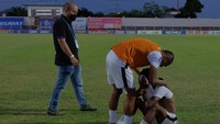 Hasil itu menempatkan Persipura masih di peringkat 16 dengan 36 poin, sama dengan Barito Putera. Namun, Persipura kalah head-to-head dengan Laskar Antasari musim ini. Sementara PSS Sleman nyaman di peringkat 14 dengan 39 poin.