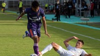 Namun, harapan rival terpeleset gagal diraih. Barito Putra dan PSS Sleman bisa meraih poin di pekan terakhir. Barito Putera secara dramatis bisa menahan imbang Persib Bandung 1-1. Sementara PSS Sleman juga dengan apik bisa mengatasi perlawanan Persija Jakarta 2-0.