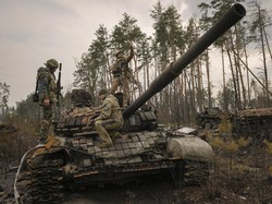 AS Beri Bantuan Rp 11,4 T ke Ukraina, 398 Anggota Kongres AS Disanksi Rusia