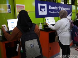 Stasiun Gambir Kini Hanya Perlu Pindai Wajah untuk Pemeriksaan Tiket