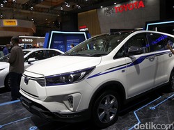 1.413 Mobil Toyota Laris Manis di IIMS 2022, Avanza-Innova Paling Diincar