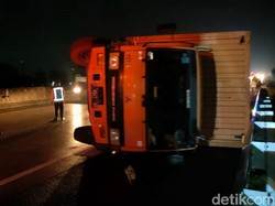 Ada Truk Terguling, Tol Semarang-Solo Sempat Macet 1,5 Km