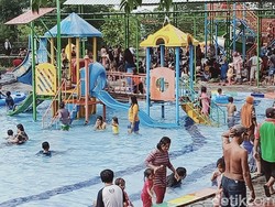 Umbul Manten-Ponggok Klaten Ramai Diserbu Warga untuk Padusan