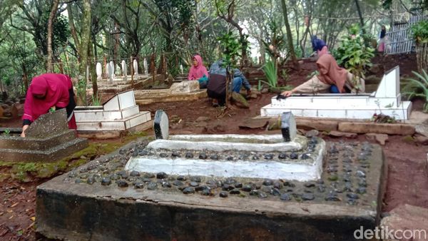 Jelang Ramadan, Warga Paseh Lantunkan Doa Untuk Keluarga