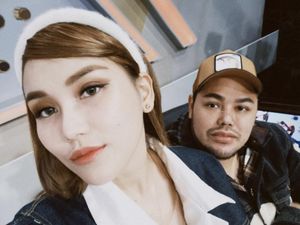 Video: Doa Ayu Ting Ting untuk Ivan Gunawan yang Naik Haji Video: Doa Ayu Ting Ting untuk Ivan Gunawan yang Naik Haji