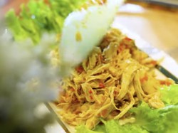 Contek Resep Ayam Suwir Bumbu Bali dari Nindy Ayunda untuk Menu Ramadan