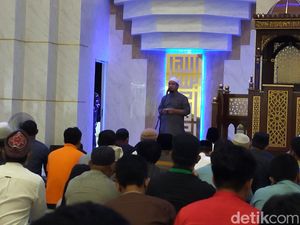 Catatan Gubernur Sulsel ASS untuk Masjid 99 Kubah: Kipas Angin-Pencahayaan Catatan Gubernur Sulsel ASS untuk Masjid 99 Kubah: Kipas Angin-Pencahayaan