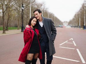 Kehidupan Mike Lewis Setelah Menikah dengan Janisaa Pradja