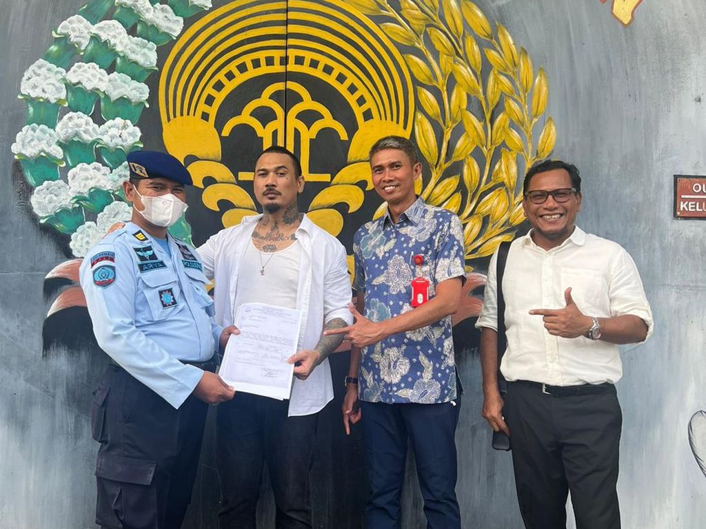 Jerinx Dipindah ke LP Kerobokan Bali, Pertimbangan Kondisi Ibu Sakit-sakitan
