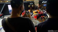 Motor Marc Marquez Sita Perhatian Pengunjung IIMS