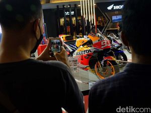 Motor Marc Marquez Sita Perhatian Pengunjung IIMS