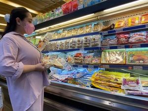 5 Seleb Ini Belanja Bulanan di Supermarket hingga Puluhan Juta Rupiah