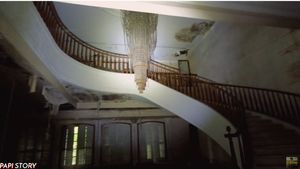 10 Potret Rumah Mewah yang Terbengkalai, Diduga Milik Koruptor Buron