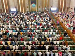 Doa Tarawih dan Witir: Arab, Latin dan Artinya