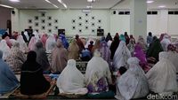 Salat Tarawih Pertama di Masjid Agung Rangkasbitung