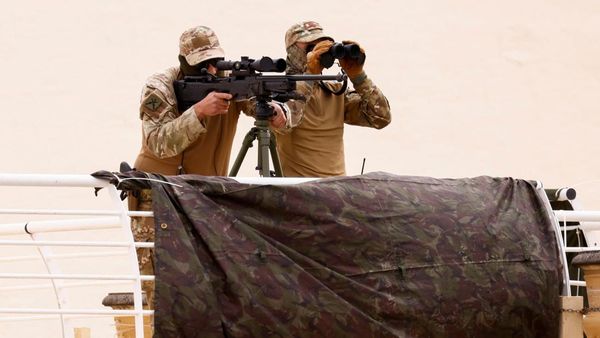 Sniper Jaga Keamanan Paus Fransiskus saat Kunjungi Malta