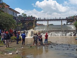 Bocah Hanyut Saat Mandi di Sungai Cisadane, Tim SAR Lakukan Pencarian