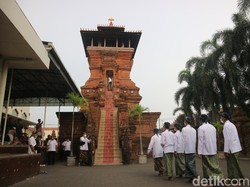 Melihat Tradisi Blandrangan di Menara Kudus, Tandai Awal 1 Ramadan