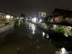 Harapan Warga Surabaya Saat Banjir Beberapa Kawasan Belum Surut