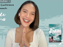 Alasan Della Dartyan Akhirnya Terbitkan Buku Perjalanan