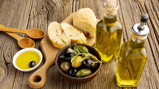 Ganti sarapan dengan roti dan olive oil/Foto: Freepik.com/freepik Ganti sarapan dengan roti dan olive oil