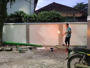 Cara Unik Masjid di Lebak Tandai Waktu Berbuka Puasa Cara Unik Masjid di Lebak Tandai Waktu Berbuka Puasa