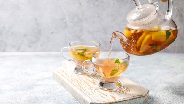 Minum teh/Foto: Freepik.com/Azerbaijan_stockers Minum teh