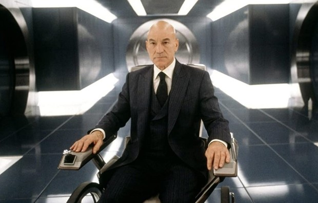 Patrick Stewart sebagai Charles Xavier