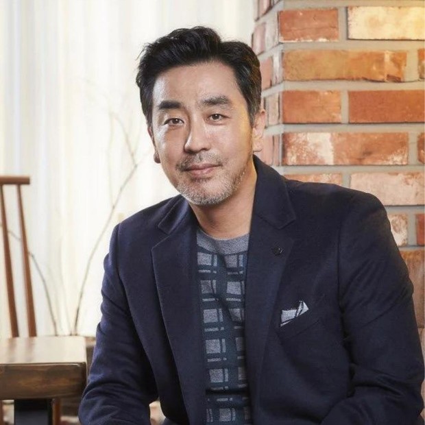 Ryu Seung Ryong akan berperan dalam drama Moving