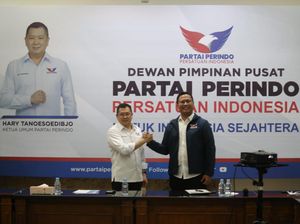 Aktivis Antikorupsi Tama S Langkun Buka Suara Jadi Jubir Perindo Aktivis Antikorupsi Tama S Langkun Buka Suara Jadi Jubir Perindo