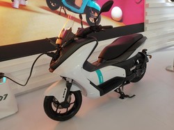 Bocoran Spesifikasi Skuter Listrik Yamaha E01, Setara Nmax?