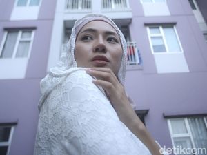 Berlliana Lovell Sambut Ramadan, Ceritakan Perjalanan Pindah Agama